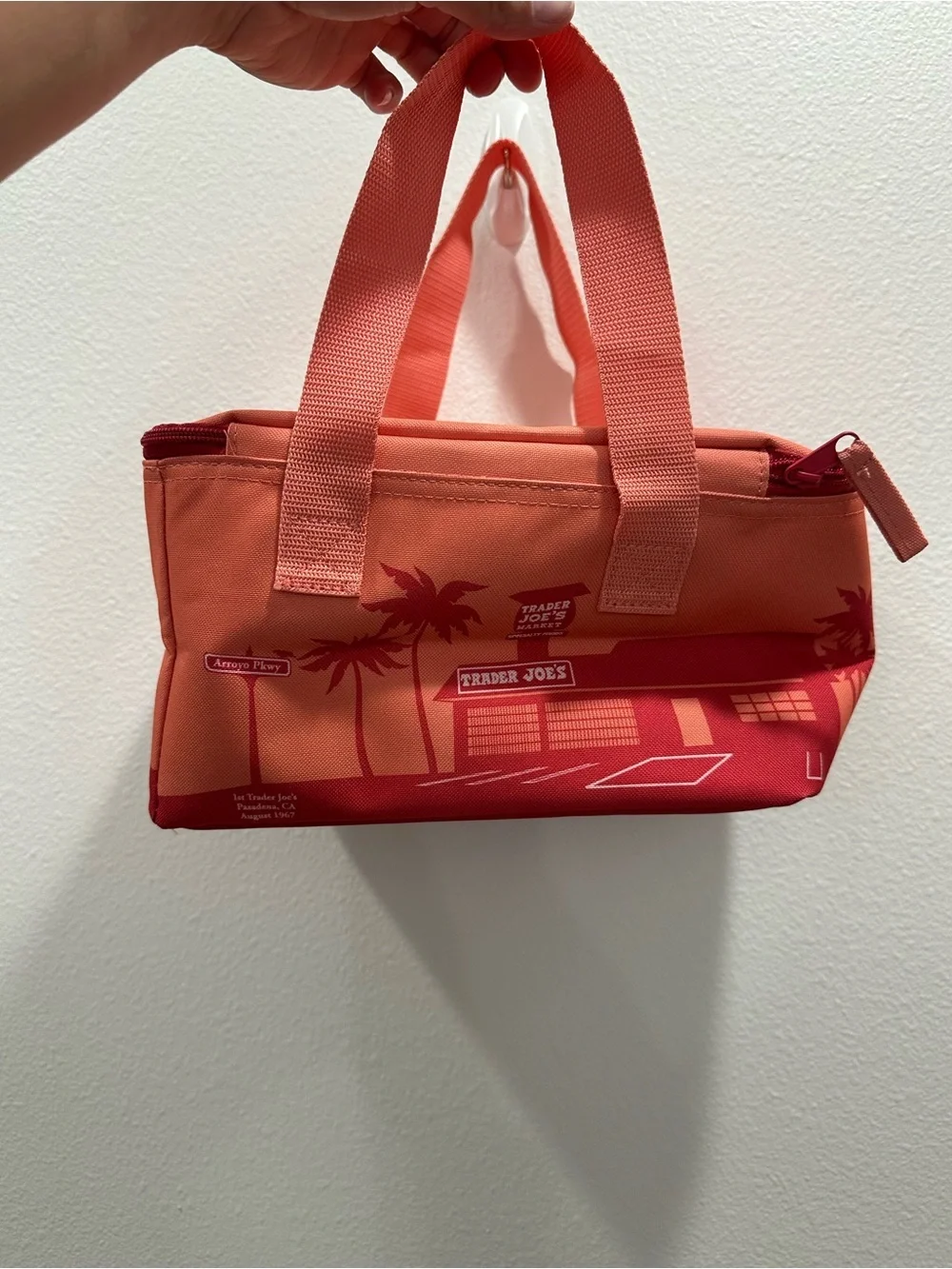 Trader Joe's Coral & Red Insulated Mini Lunch Tote Bag zipper